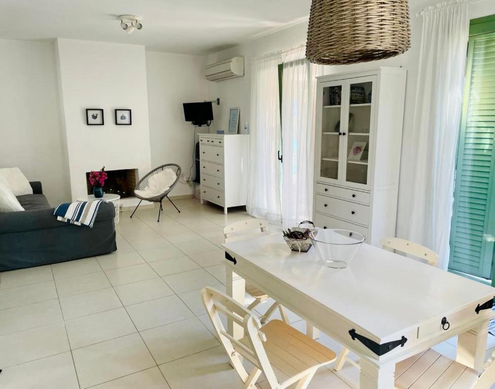Gennadi Blue Sky Villas Eksteriør bilde